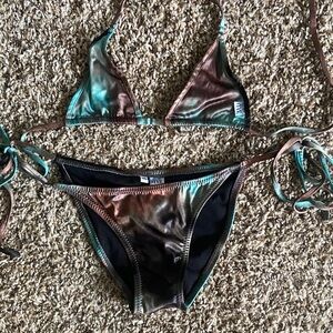 ☀️ Elegant Tie-Dye Bikini Set